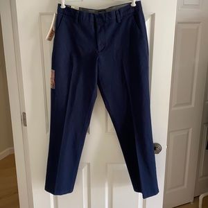 Men’s Navy Dockers Workday Khaki pants